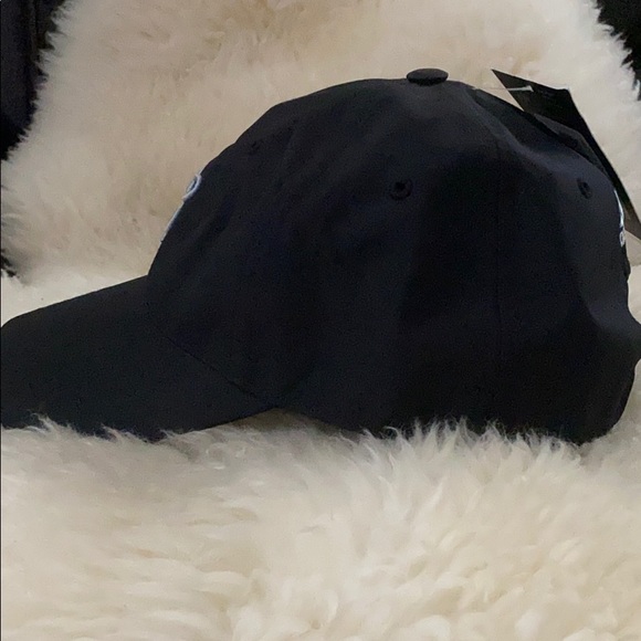 NEW adidas baseball cap - Picture 4 of 5